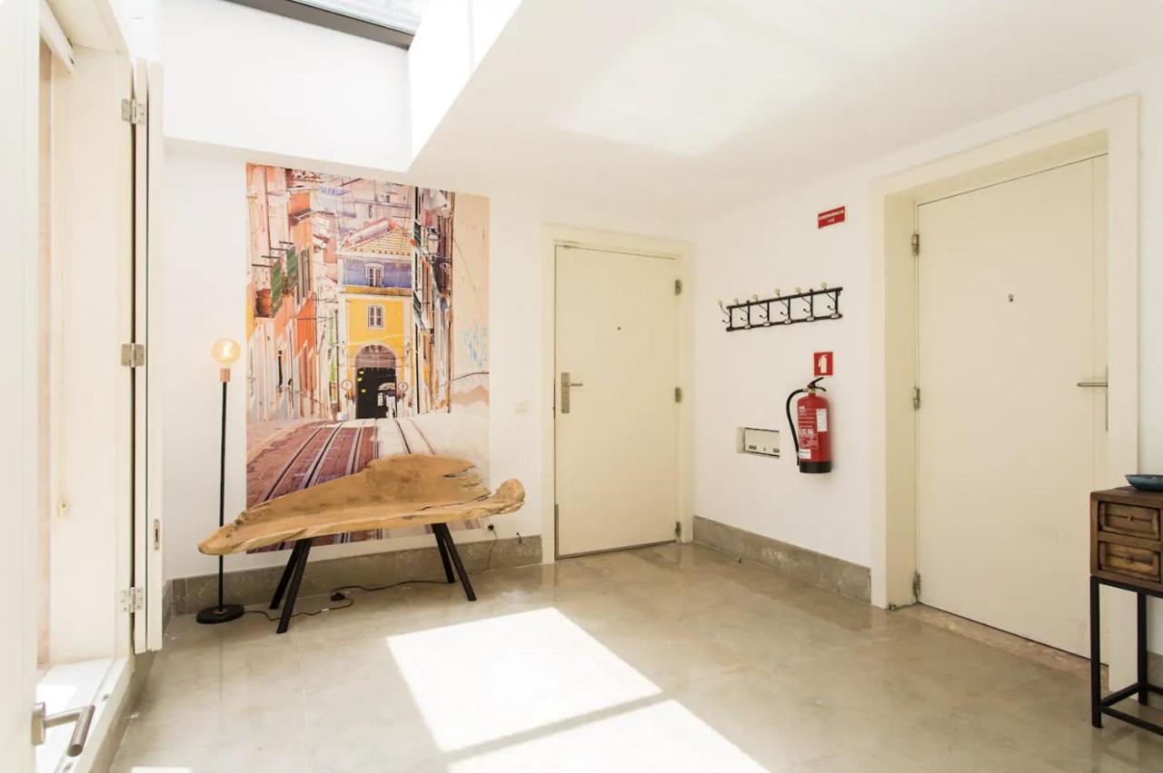 Apartamento Beautiful 3-Story House In Chiado With A 40M² Private Terrace Lisboa Exterior foto