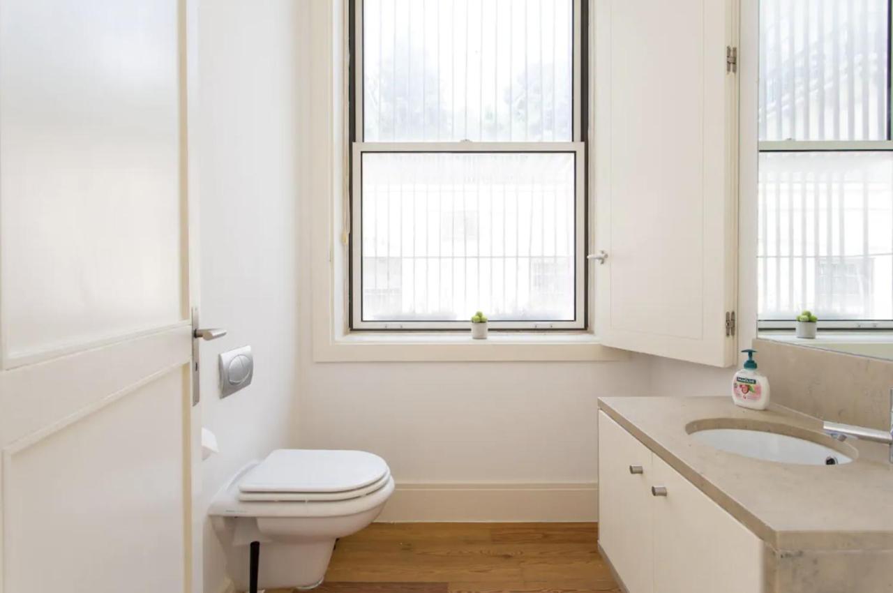 Apartamento Beautiful 3-Story House In Chiado With A 40M² Private Terrace Lisboa Exterior foto
